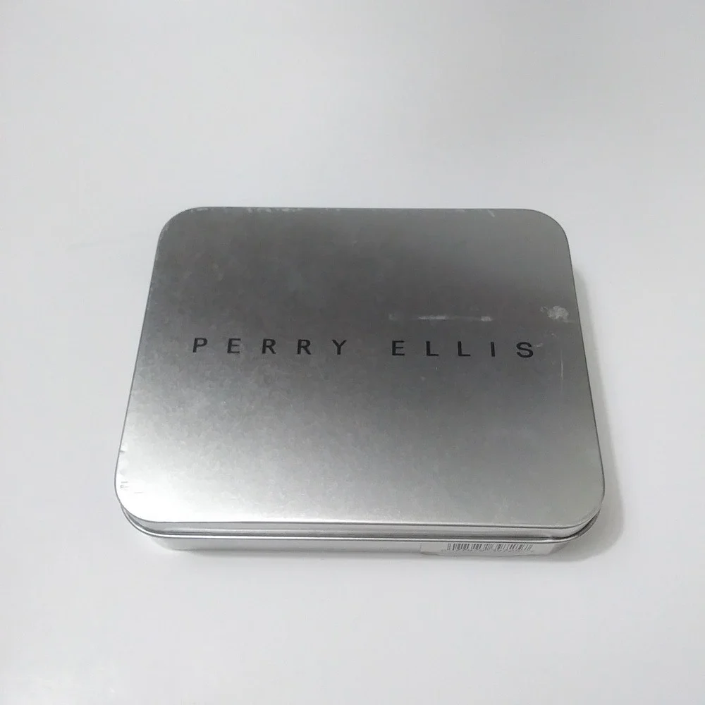 Perry Ellis Mens Black Leather Bifold Passcase Wallet with‎ Metal Gift Tin